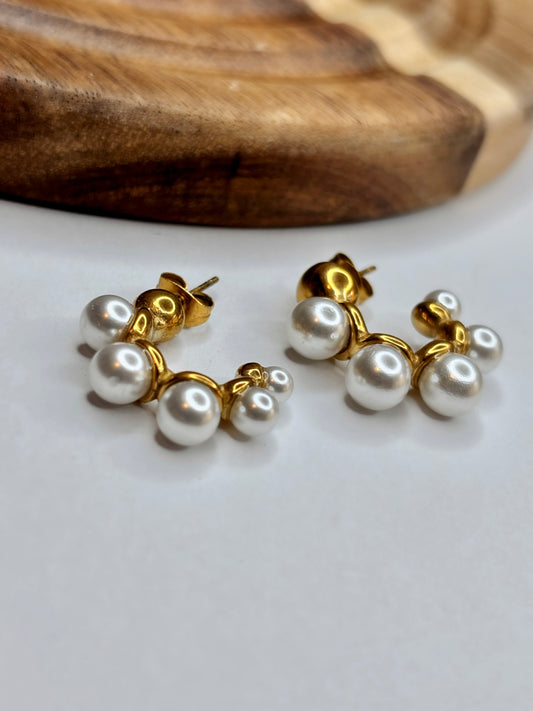 Lucy Pearls Hoops